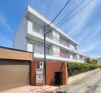 アゼリア七番館