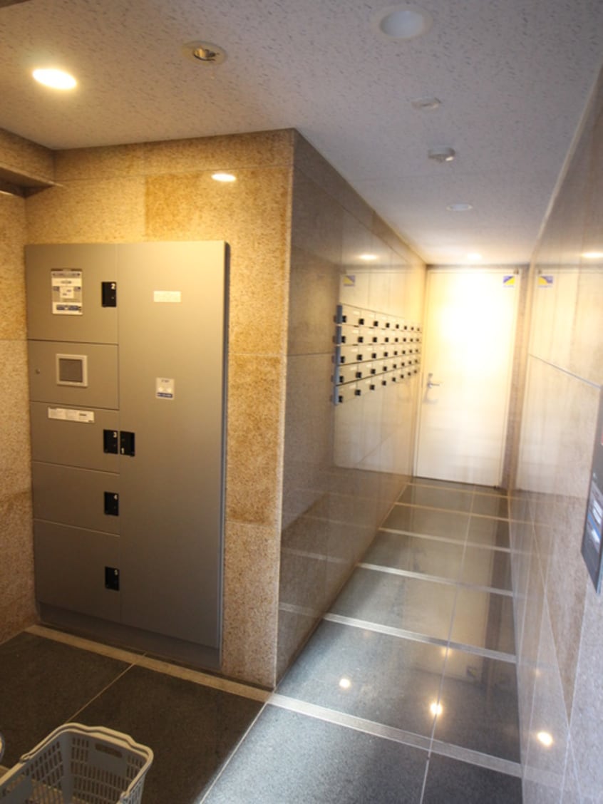 エントランス部分 CENTRAL　SQUARE　east　court