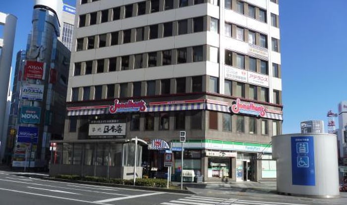 ジョナサン千葉駅前店(その他飲食（ファミレスなど）)まで688m マーヴェラス椿森