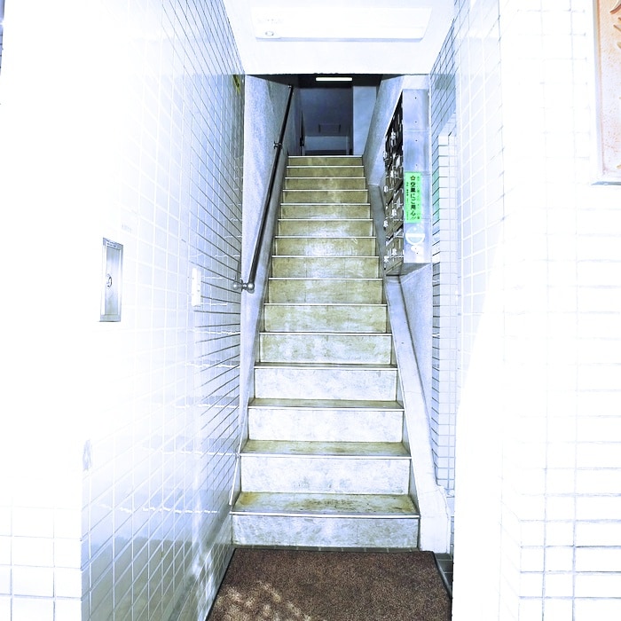 エントランス部分 メルシ－ビル