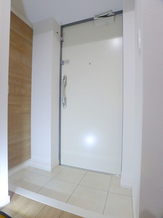 玄関 アルファコート北綾瀬２