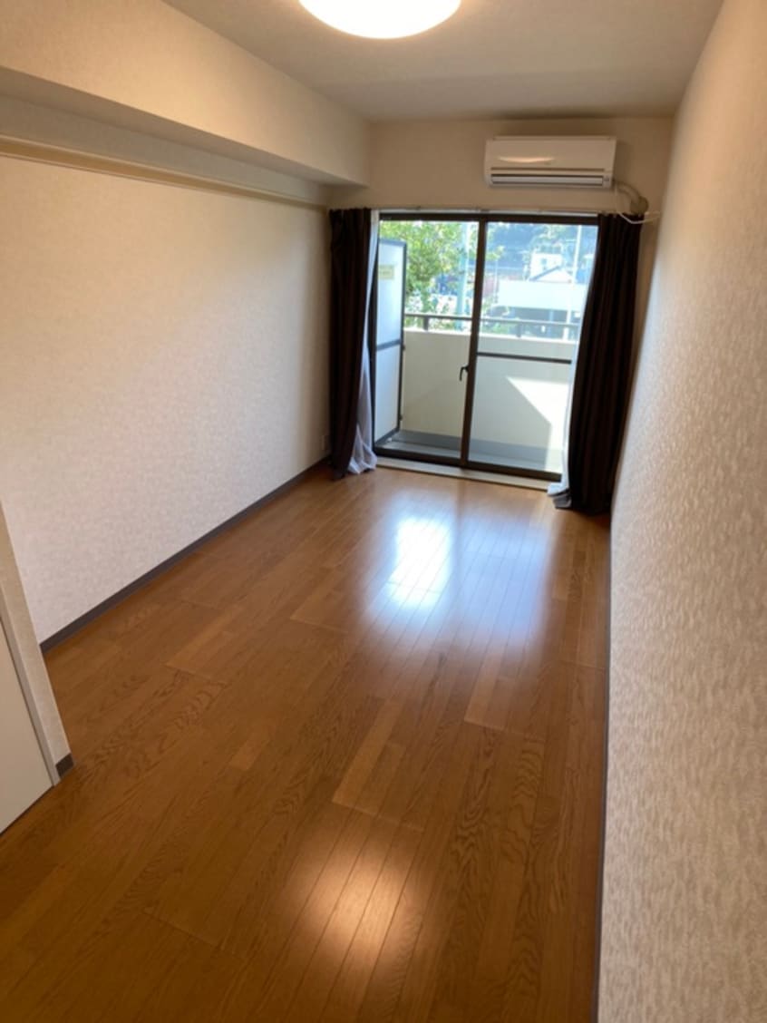 居室 岩井マンション