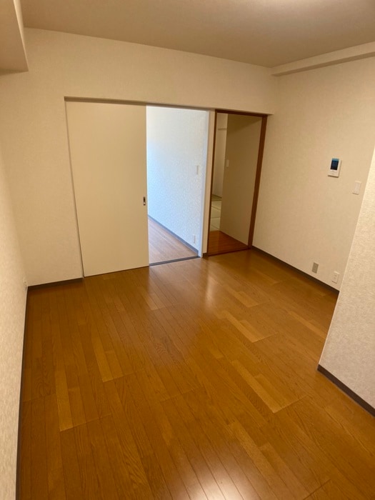 居室 岩井マンション