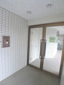 エントランス部分 ブリリアンス西川口(601)