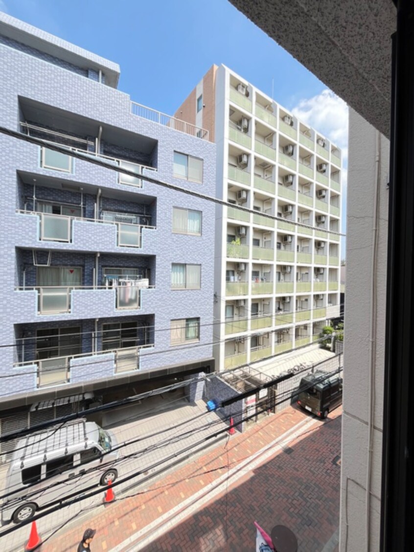 室内からの展望 リベラ上平間