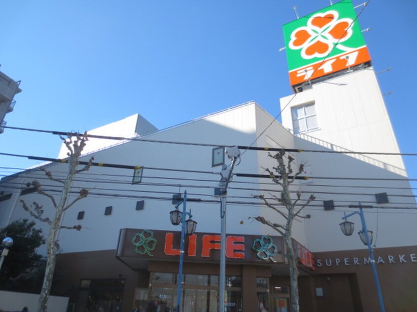 ライフ新大塚店(スーパー)まで424m ウェルスクエアイズム文京千石