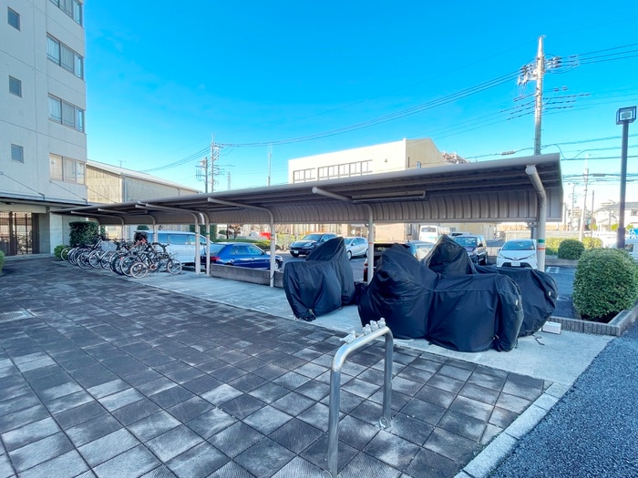 駐輪場 グランヴィラージュ