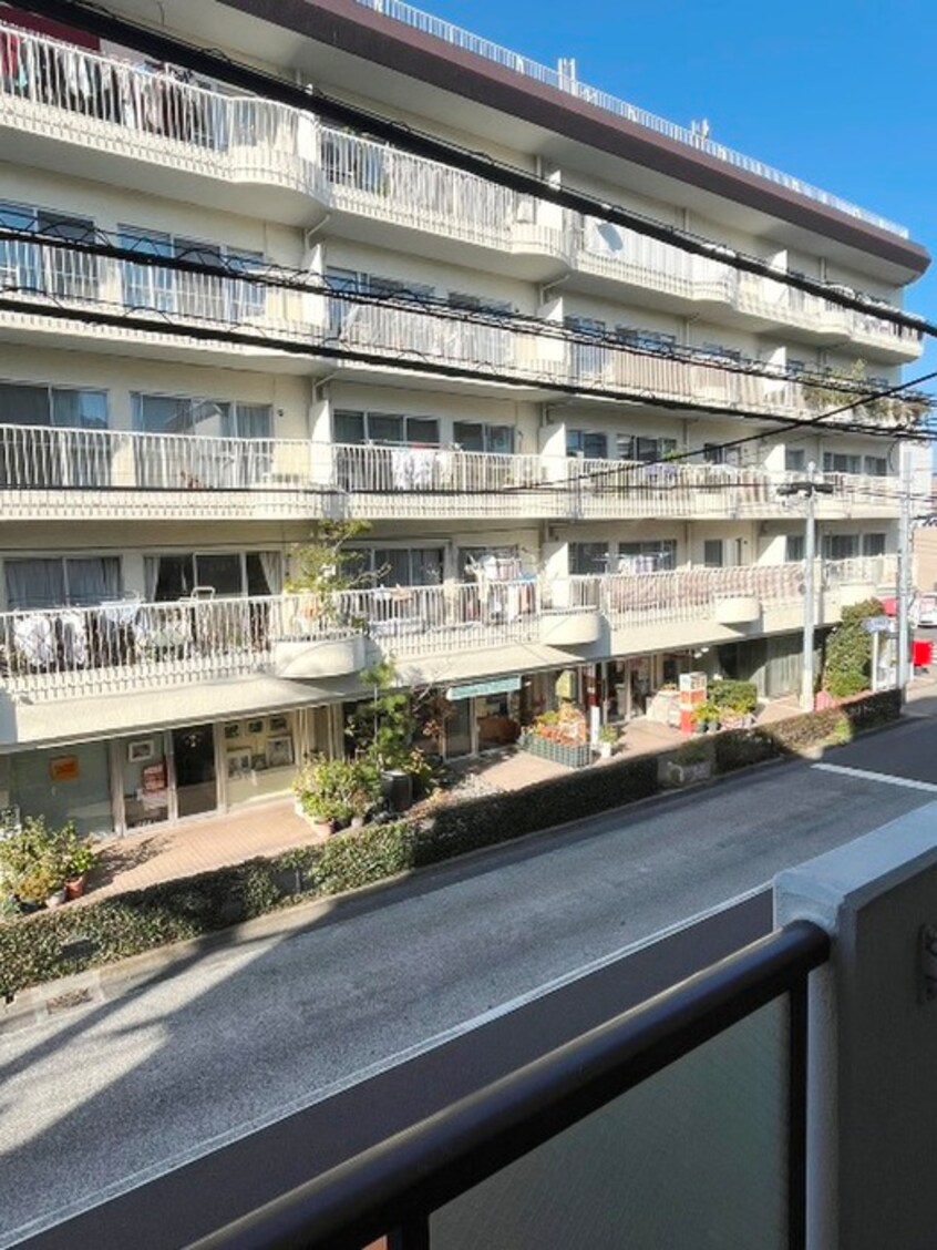 室内からの展望 サンモ－ル駒沢