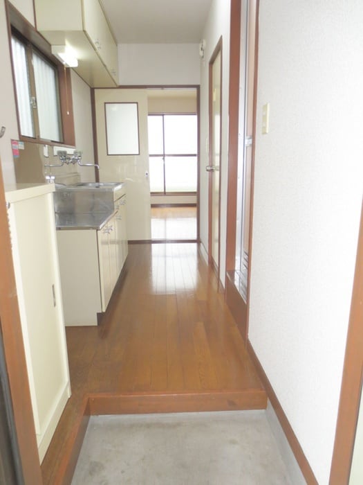 玄関 コ－ポ鶴美