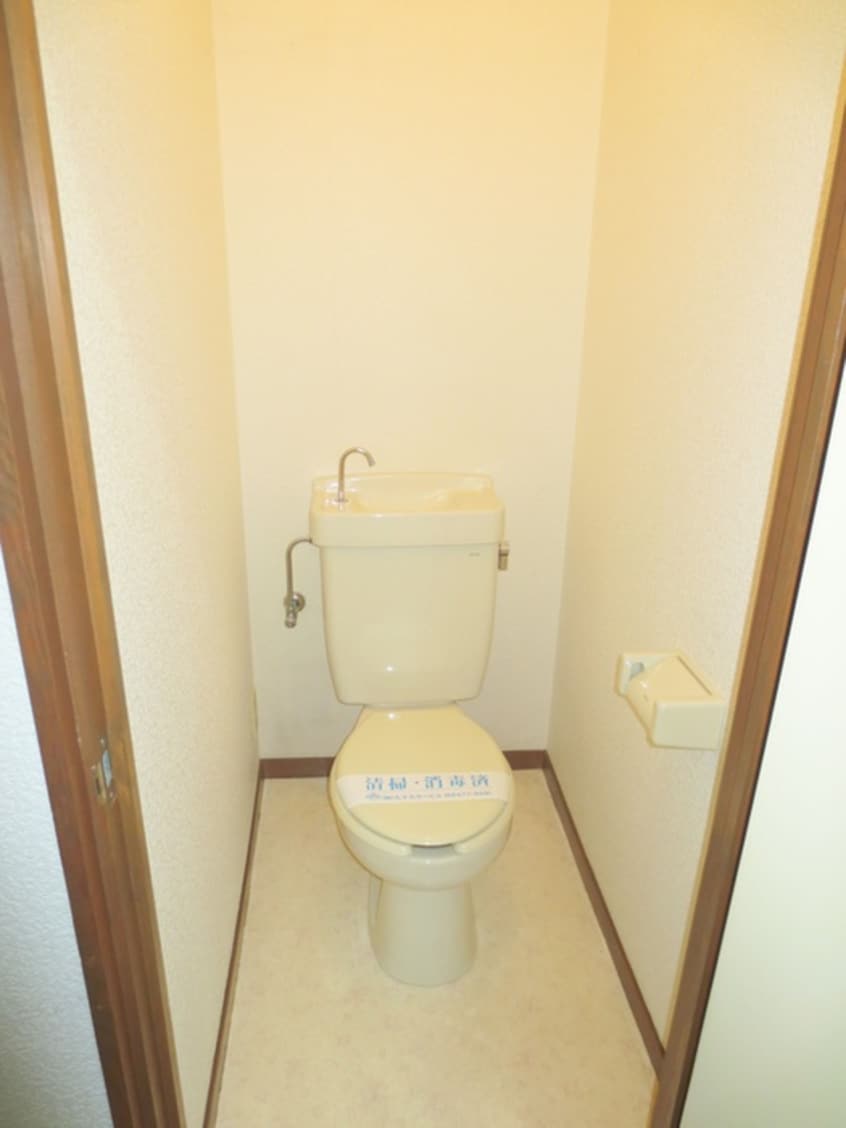 トイレ コ－ポ鶴美