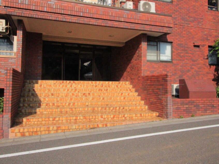 エントランス部分 三高サンプラザ