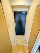 玄関 ドゥーエ新富町