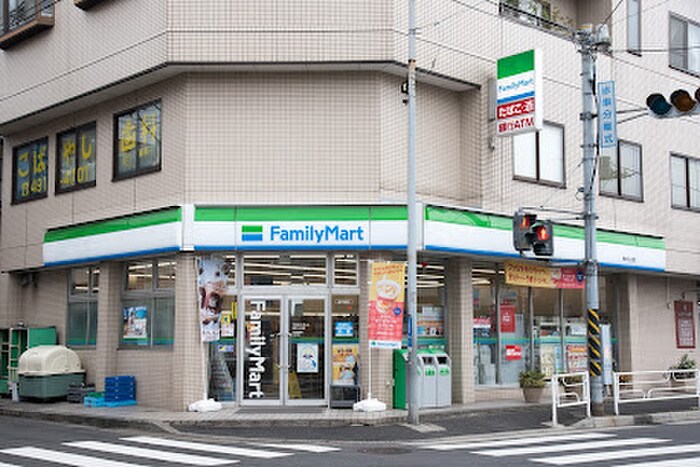 ファミリーマート 神大入口店(コンビニ)まで140m ハイツ白楽