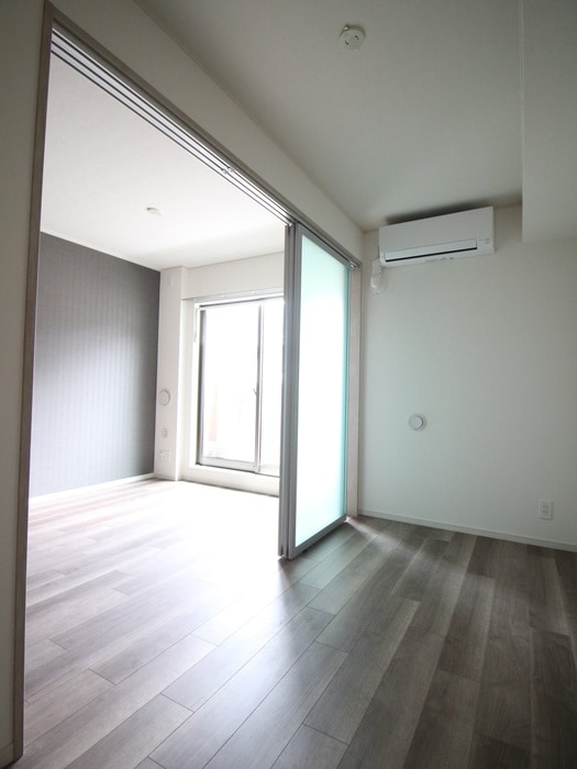 居室 ＳＵＮＬＩＧＨＴ瀬谷