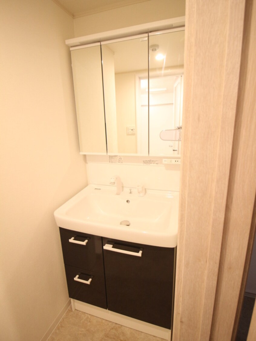 洗面 ＳＵＮＬＩＧＨＴ瀬谷