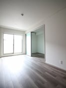 居室 ＳＵＮＬＩＧＨＴ瀬谷