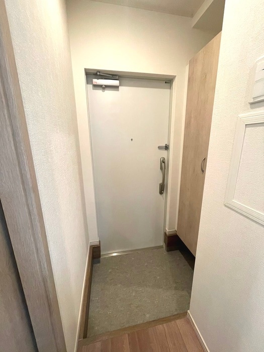 玄関 ＳＵＮＬＩＧＨＴ瀬谷