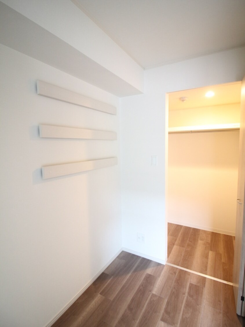 収納 ＳＵＮＬＩＧＨＴ瀬谷