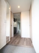 玄関 ＳＵＮＬＩＧＨＴ瀬谷