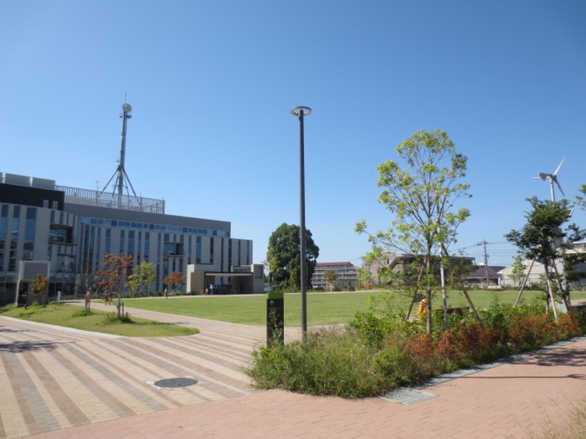 瀬谷区役所(役所)まで576m ＳＵＮＬＩＧＨＴ瀬谷