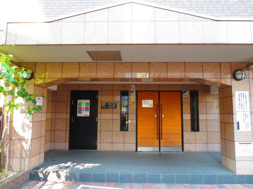 エントランス部分 スカイコート目白（７０５）