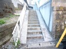 エントランス部分 岩崎ハイツ