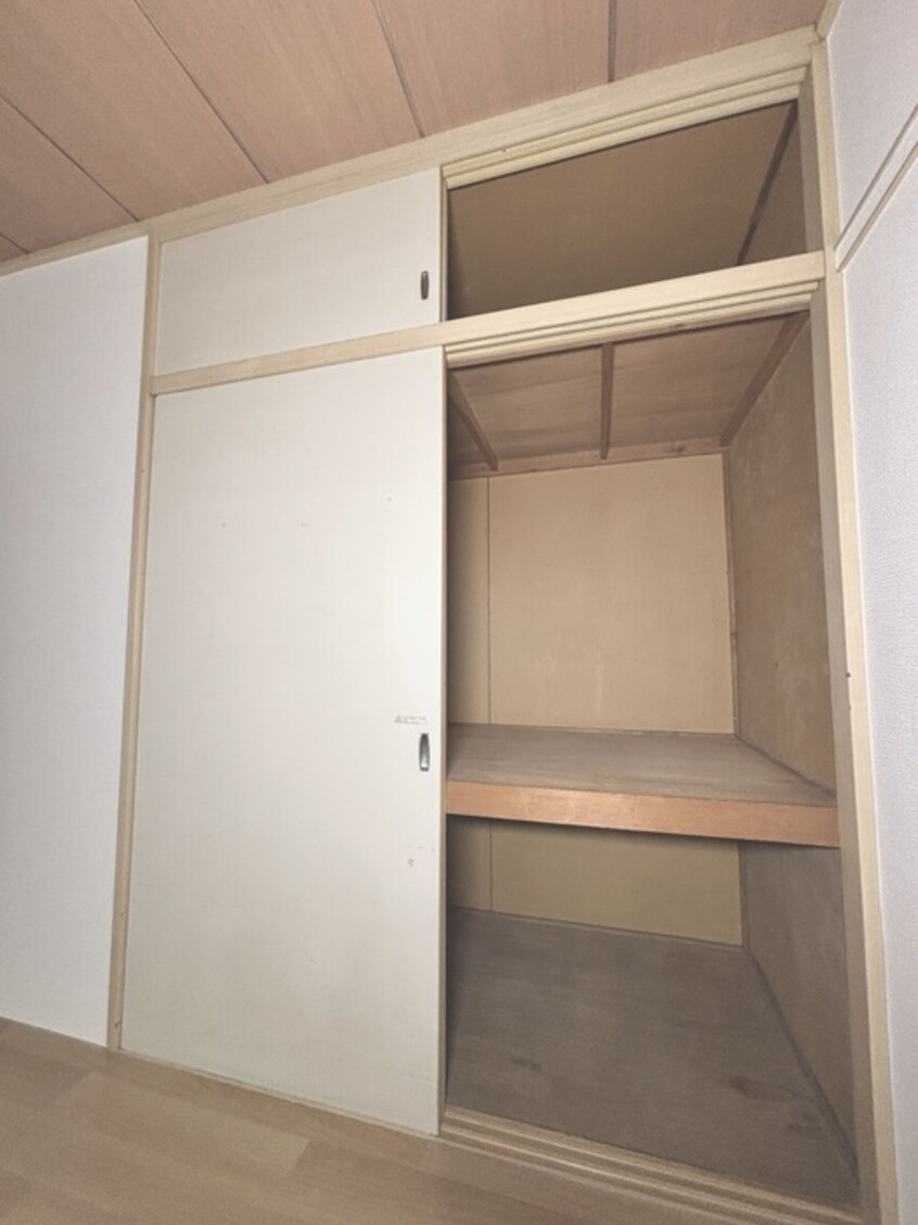 収納 シミズハイツＡ