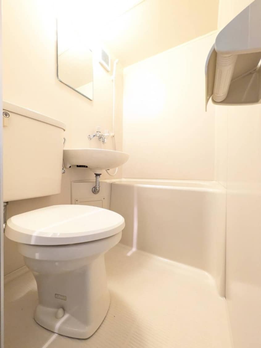 トイレ ラメ－ル桜上水