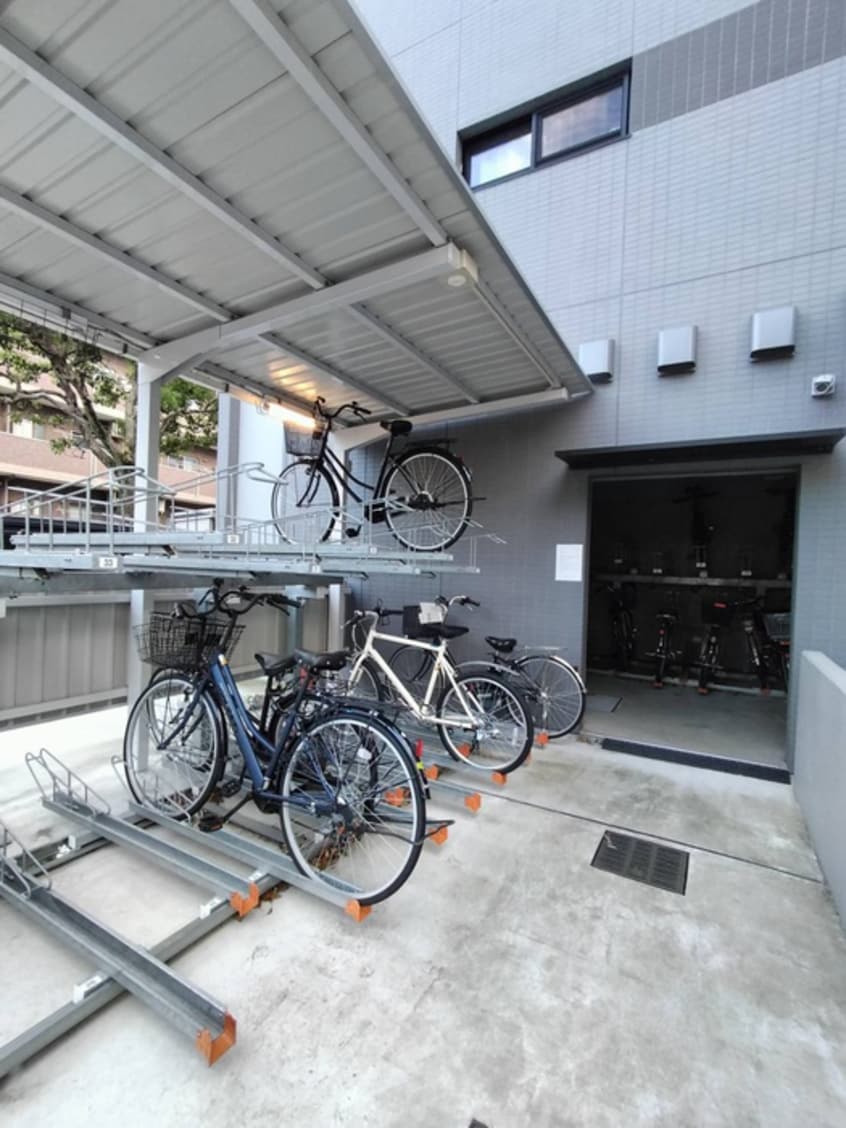 駐輪場 グランステラ
