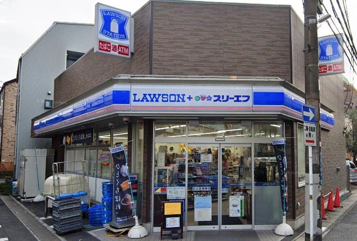 ローソンスリーエフ高津二子1丁目店(コンビニ)まで95m trias640