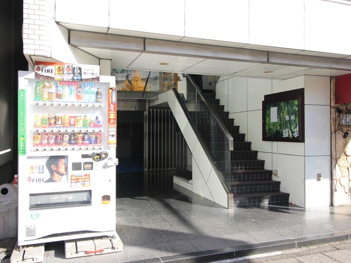 エントランス部分 ル・グラン元町（８０２）