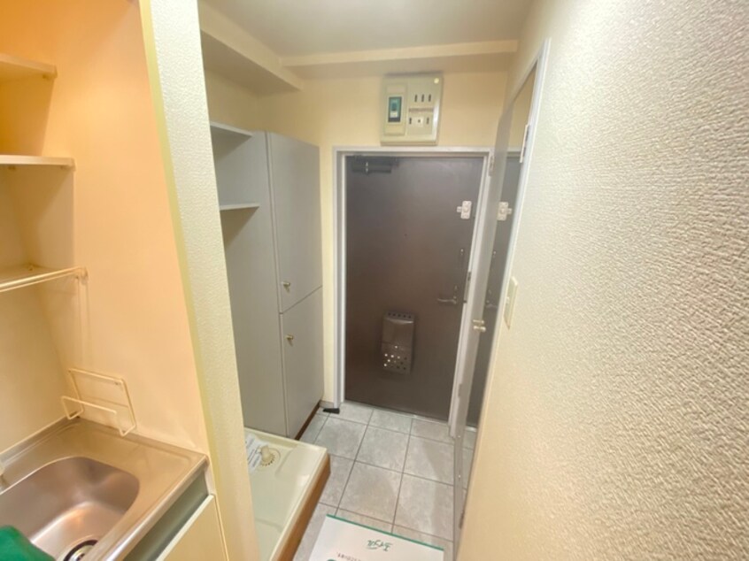 玄関 ル・グラン元町（８０２）