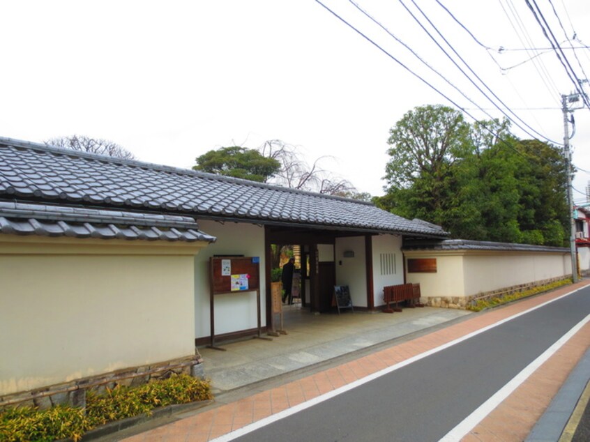 目白庭円(公園)まで417m レフィナ－ド目白