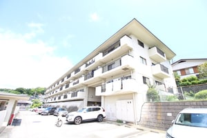 小田原城山ｻﾆｰﾊｲﾂ1号棟(122)