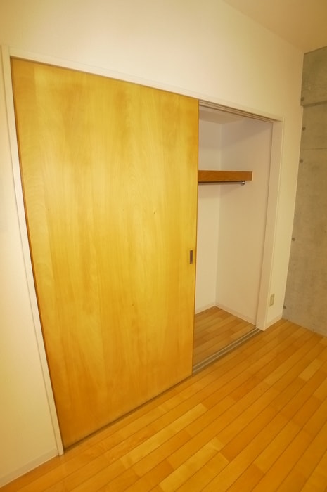 収納 リエス千葉新宿