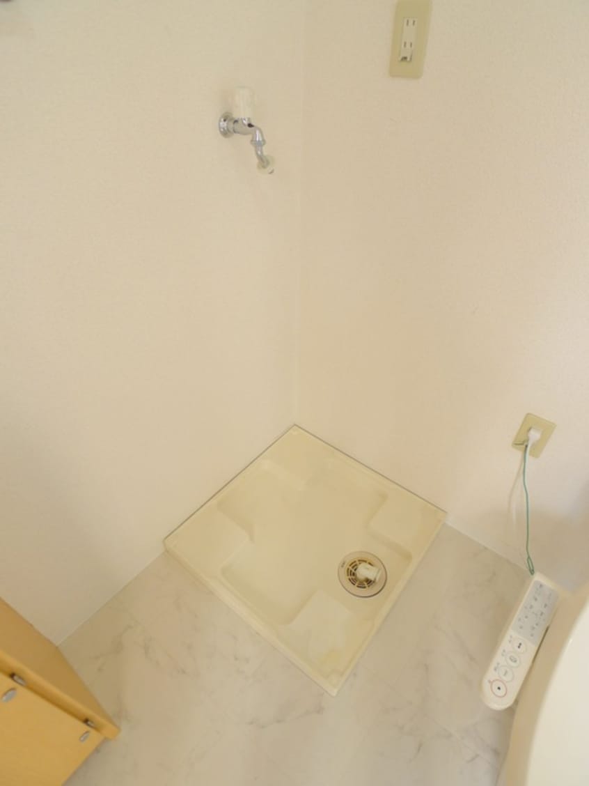 洗濯機置場 リエス千葉新宿