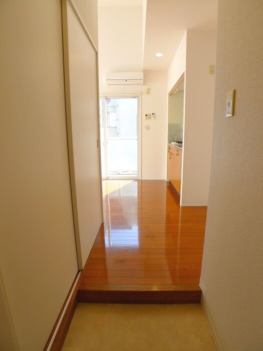 玄関 リエス千葉新宿