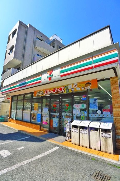 セブンイレブン(コンビニ)まで280m セレスティア四つ木