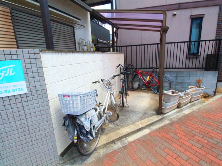 駐輪場 ピュアコ－ポオオヤ