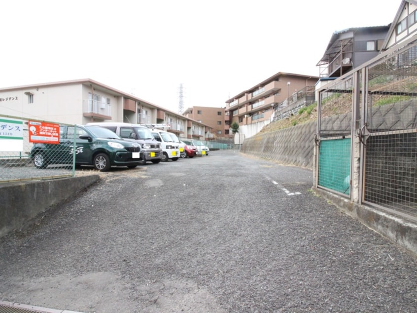 駐車場 山王塚レジデンス