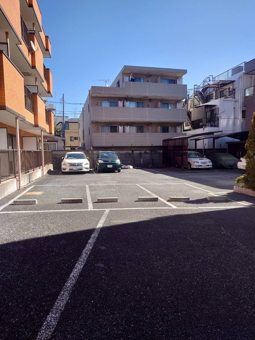 駐車場 クレ―ルハイツ