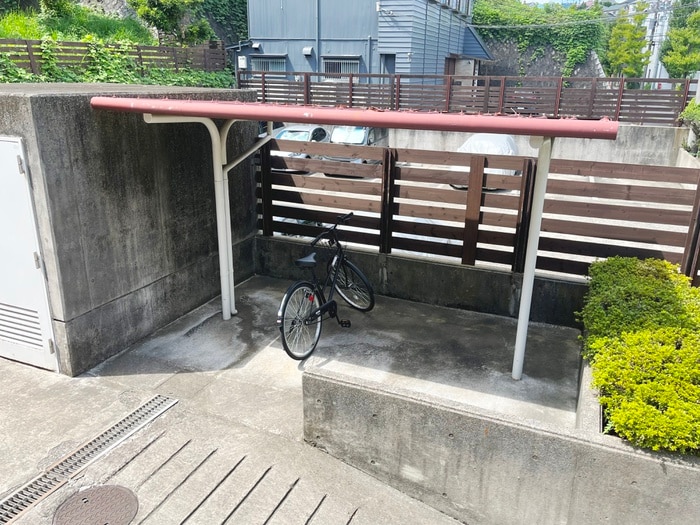 駐輪場 ヒルサイド・フラッツ
