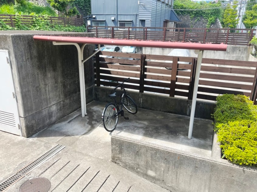 駐輪場 ヒルサイド・フラッツ