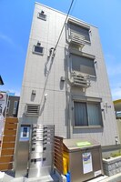 ファミユDの外観