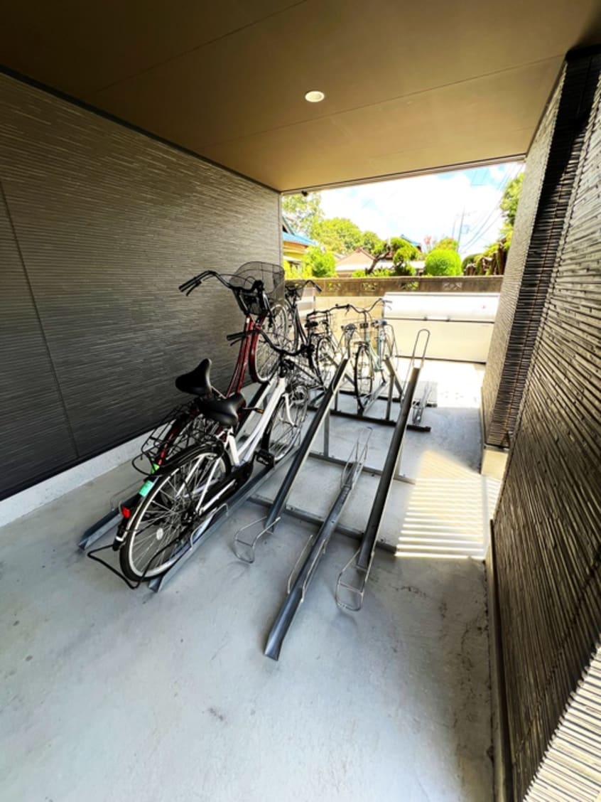 駐輪場 グランエスポワール東浦和