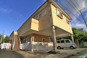 グラディスアライ