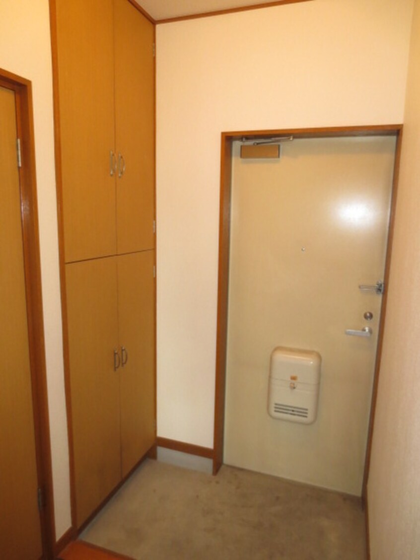 玄関 エコ－ヒルズ