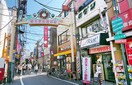 商店街(ショッピングセンター/アウトレットモール)まで407m シエスタローズ