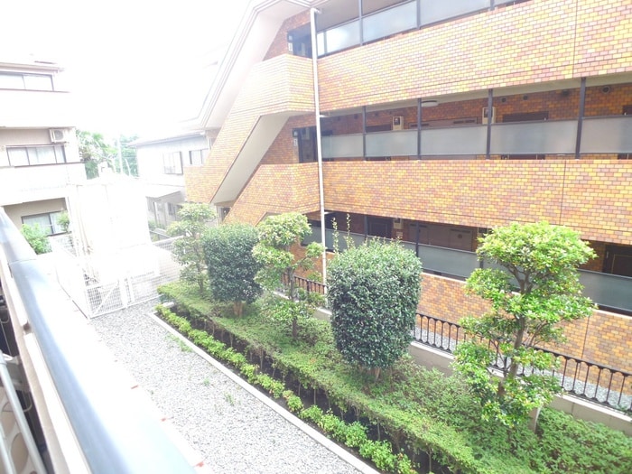 室内からの展望 所沢メゾン３号館