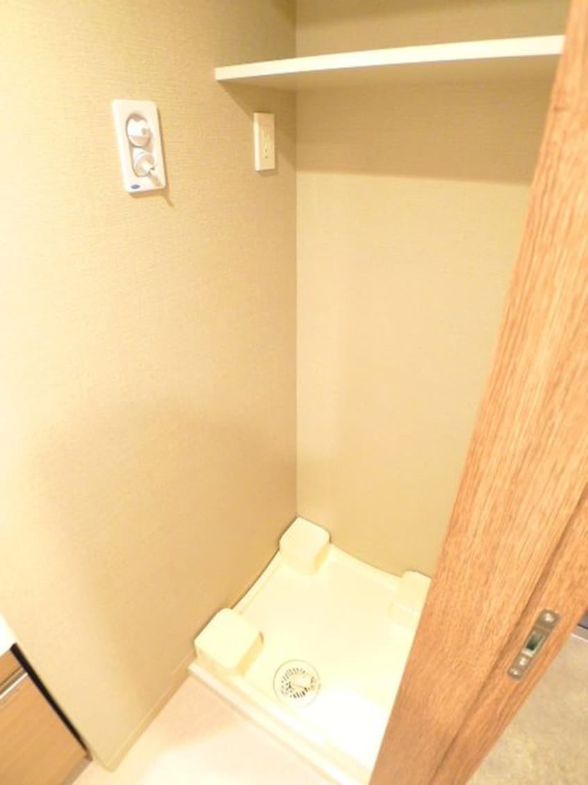 洗濯機置場 ESTEMCOURTKAMEIDOTOKYOEAST